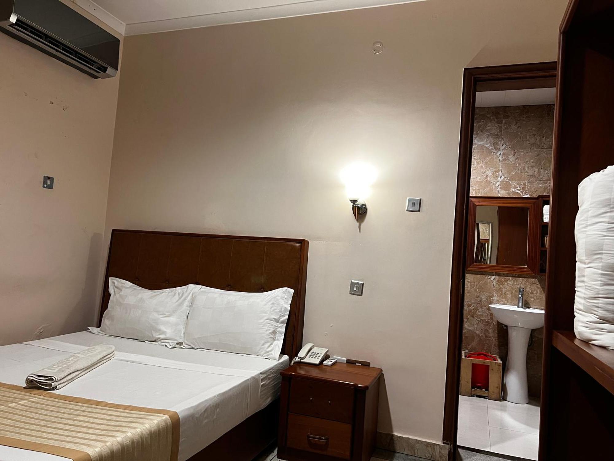 K27 Premier Backpackers Hostel Dár Al-Szalám Kültér fotó