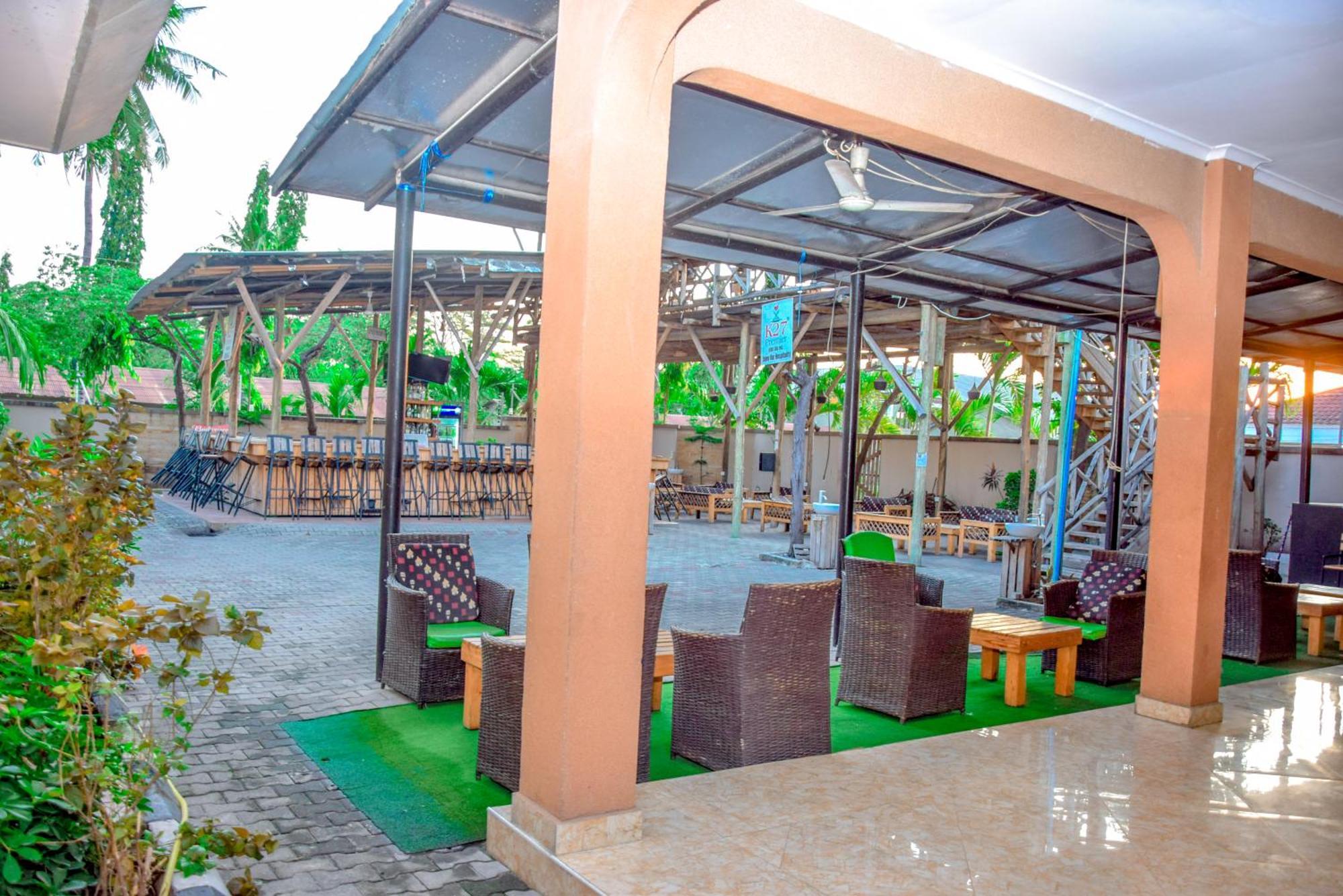 K27 Premier Backpackers Hostel Dár Al-Szalám Kültér fotó
